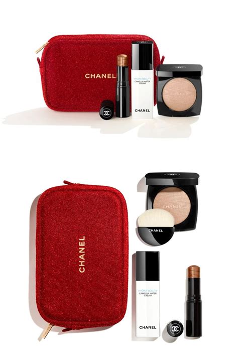 chanel makeup bag gift set nordstrom|chanel cosmetic bag price.